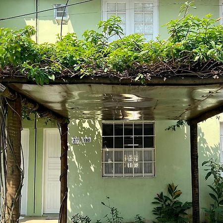 Casa Verde No Centro De Araquari Eksteriør billede